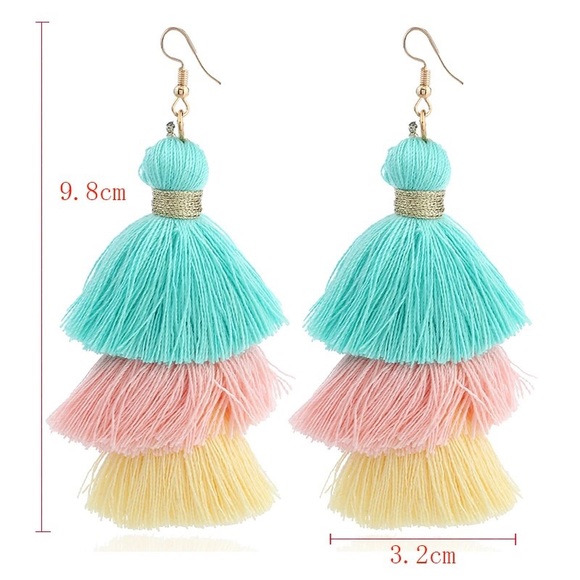 💋❌SOLD💋❌🎉Bohemian tassel earrings 🎉 - Picture 2 of 4